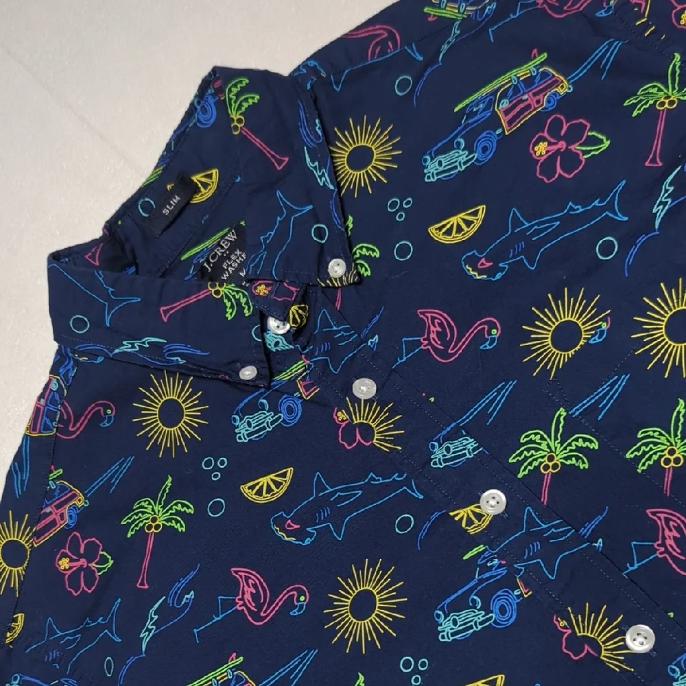 J. Crew Flex Washed Slim Fit Beach Themed Short Sleeve Mens‎ Shirt Size Medium
